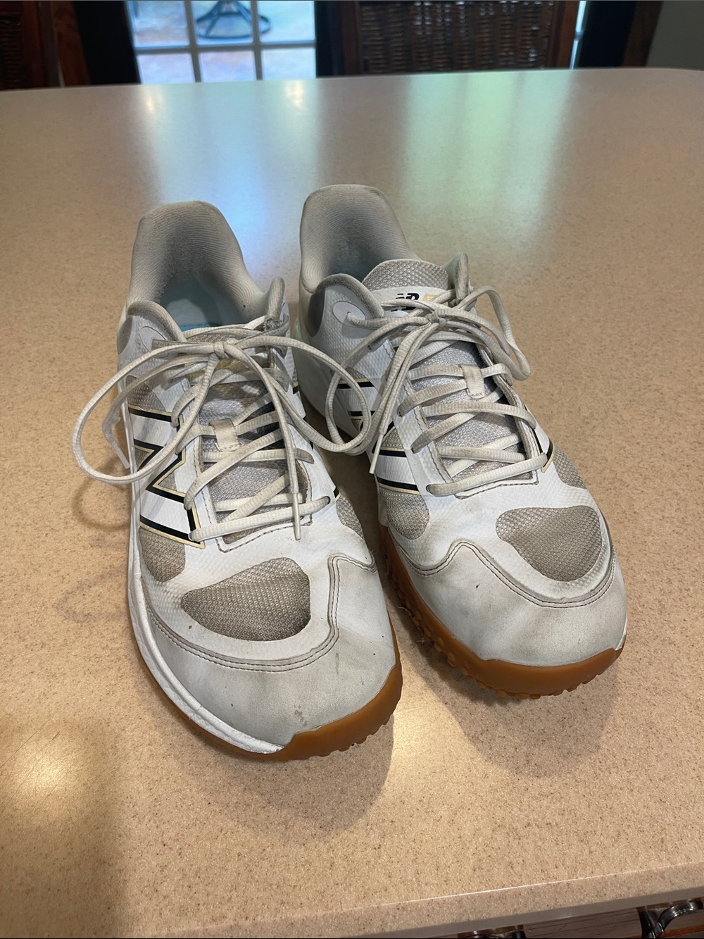 New Balance White Baseball Turf Shoes